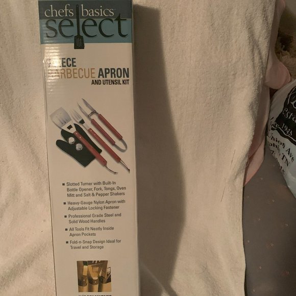 CHEFS BASICS SELECT 7 PIECE BARBEQUE APRON AND UTENSIL KIT - Picture 3 of 4